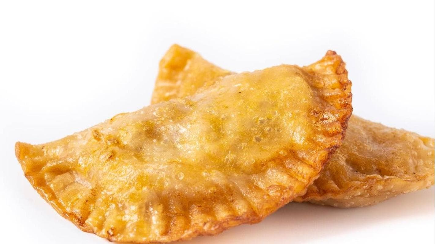 Beef Empanadas ( Empanadas de Carne de Res ) at Delicias Dominicana