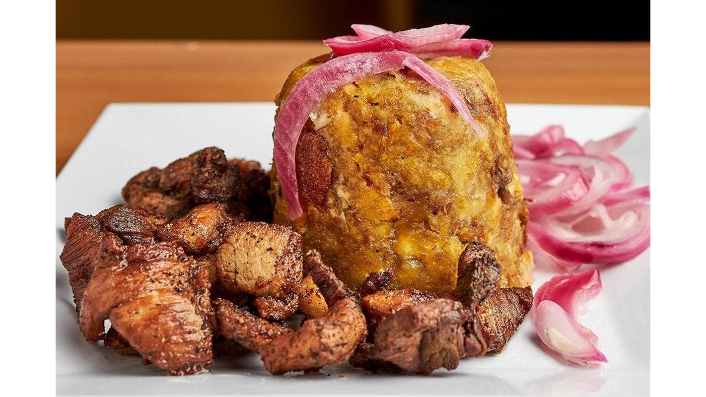 Mofongo with Chicken ( Mofongo de Pollo ) at El Punto Del Sabor