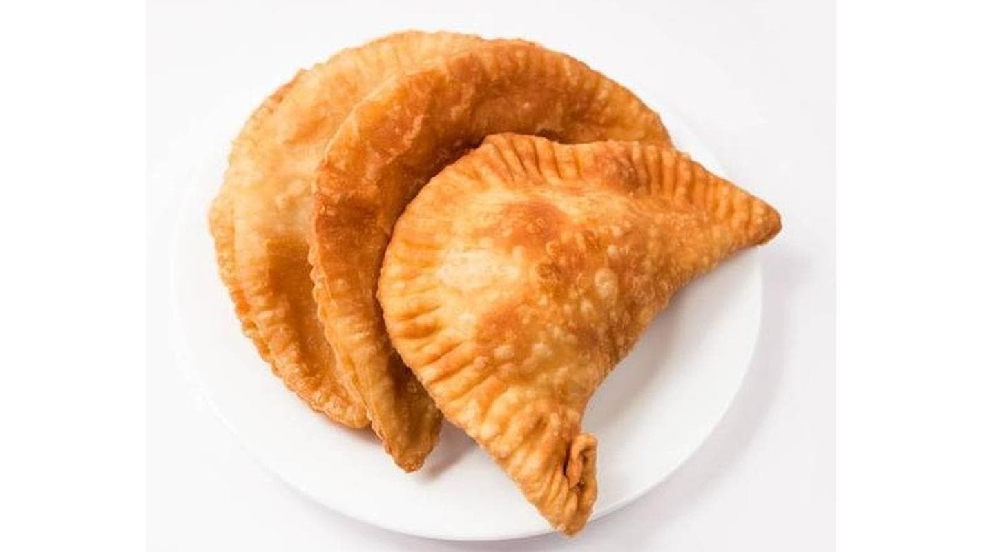 Chicken Empanada ( Pollo ) 🍗 at New Quisqueya restaurant